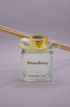 Reed Diffuser 50ml – Strawberry