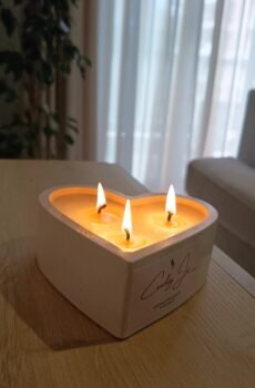 Κεριά σε γύψινα δοχεία